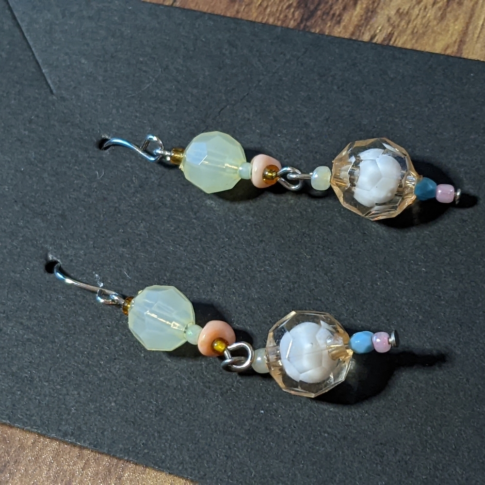 5/$20 vintage glass dangle earrings